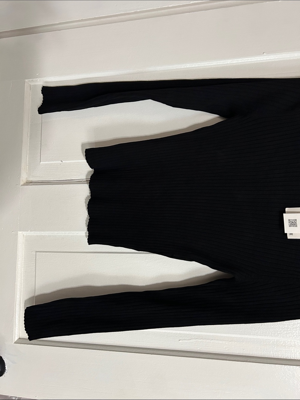 NWT • ZARA • Ribbed Mock Neck Long-Sleeve Top - Black in PERFECT NEW CONDITION - Picture 8 of 11